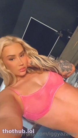 Iggy Azalea Shows Off Her Nipple In See-Through Lingerie