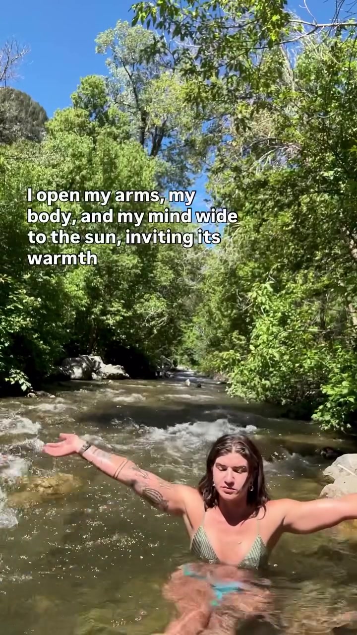 Rae.on.the.road Nude Shows Off Her Hot Body