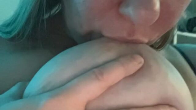 Yumlovechels Onlyfans Striptease Showing Off Her Big Boobs