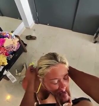 Ellie Scales Aka Babyellxox Onlyfans – Sucks Cock Sex Tape