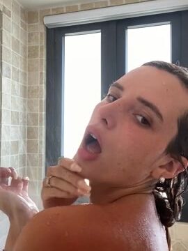 Bella Thorne Nude Shows Off Her Sexy Body In The Bathroom