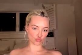 Lindsey Pelas Nude Showing Off Her Big Tits On Live Stream