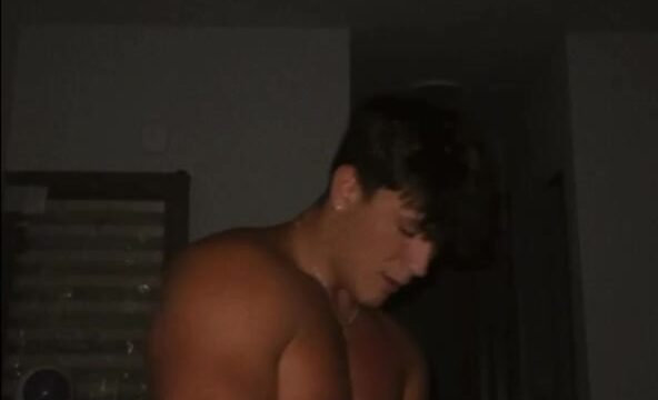 Jacob Savage And Rachel Weaver’s Sex Tape Is Hot Trending