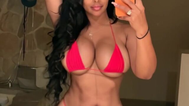 Ayisha Diaz Nude Showing Off Her Hot Body